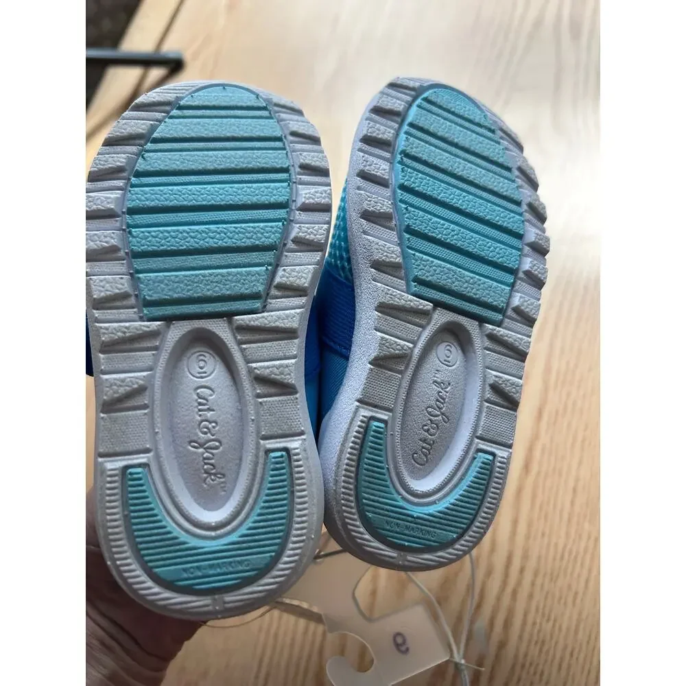 New kids Cat & Jack Strap Closure Easy slip in Sneakers or Aqua Shoes Blu Size 6